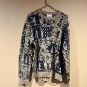 Old Navy Men's Sweater with Beige and Blue Pattern